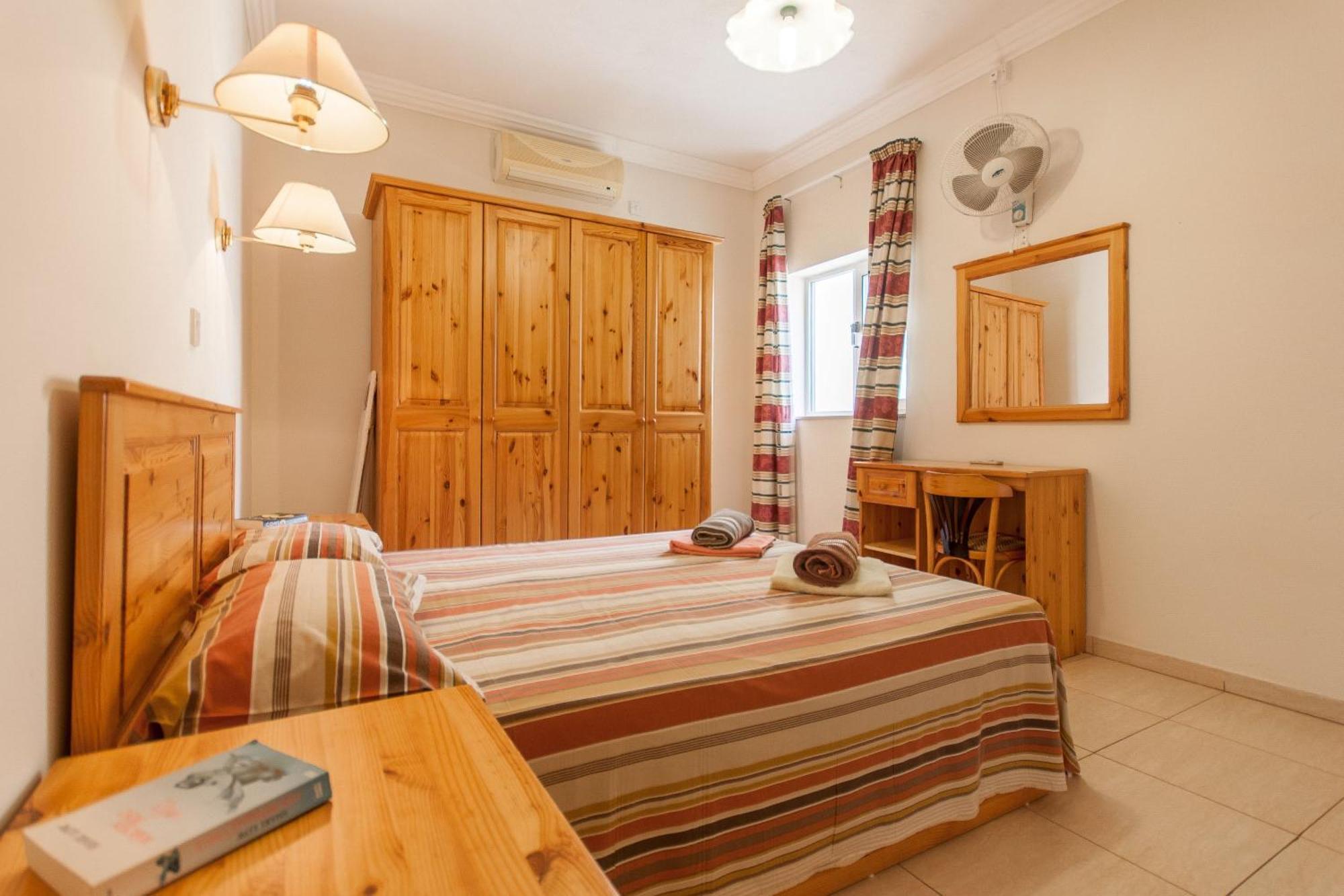 Appartement Pool & Sea Merill